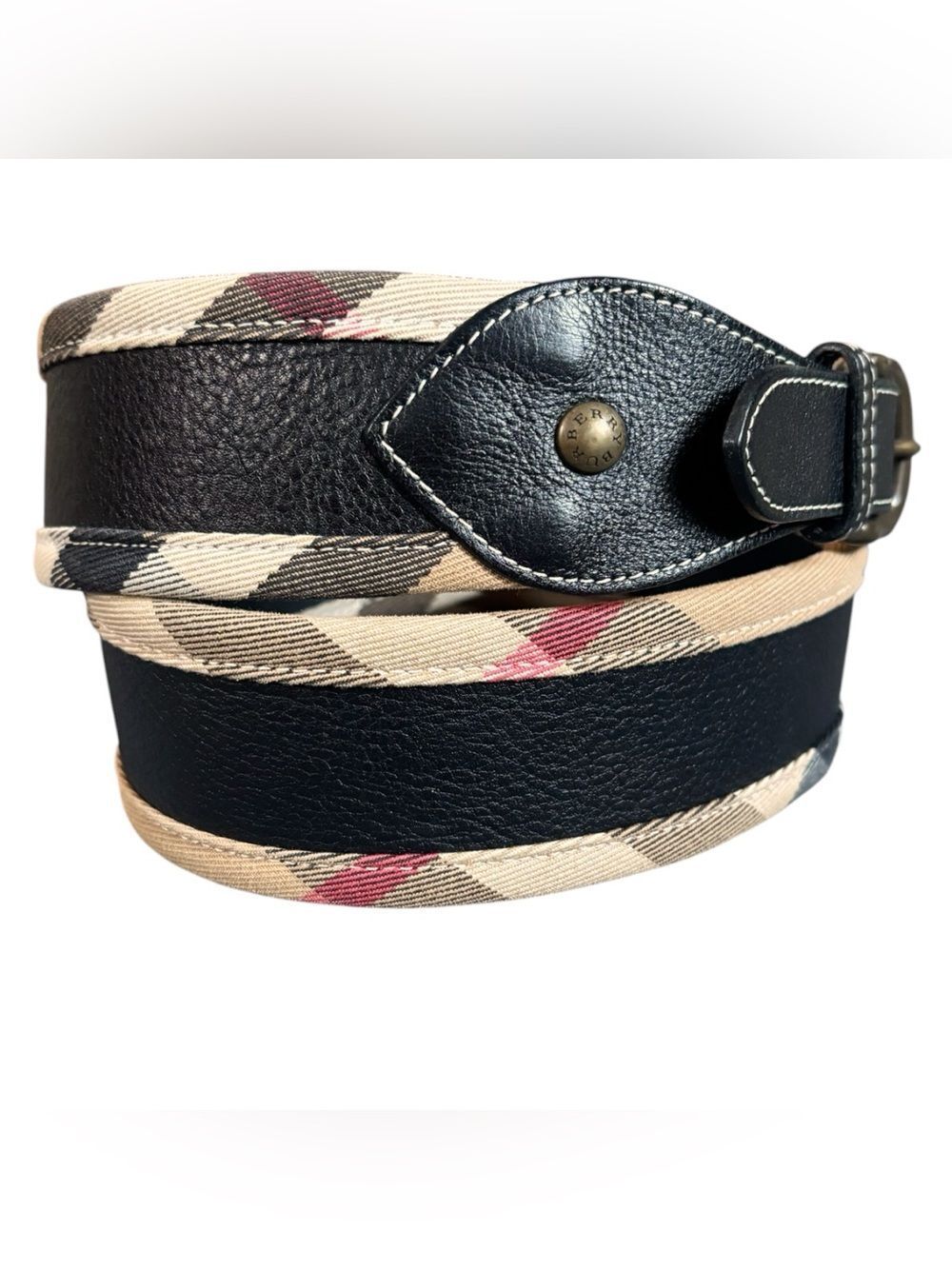Burberry Black Leather Belt with Signature Beige Check Accent